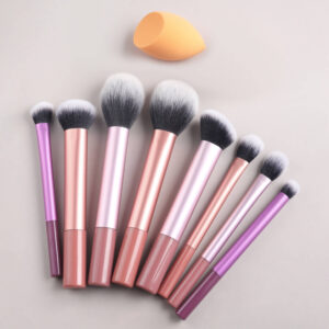 Colorful 8-Pieces Long Aluminum Tube Makeup Brush Set+1/2 Beauty Blender